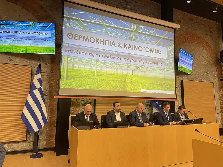 Κώστας Τσιάρας: Οι θερμοκηπιακές καλλιέργειες αποτελούν το μέλλον του πρωτογενούς τομέα Κώστας Τσιάρας: Οι θερμοκηπιακές καλλιέργειες αποτελούν το μέλλον του πρωτογενούς τομέα