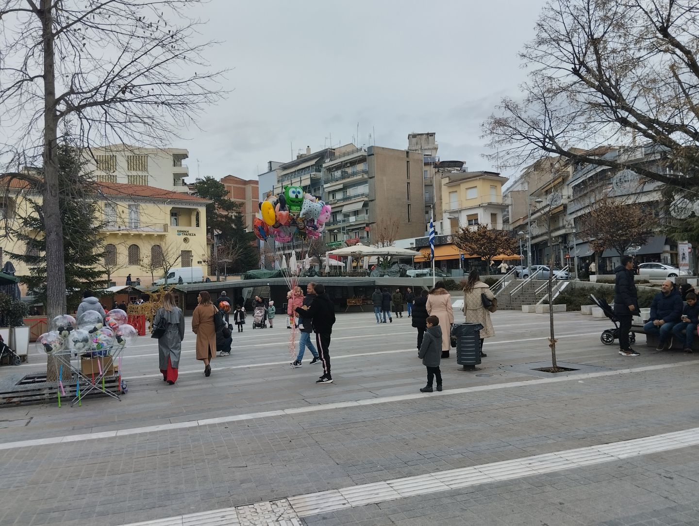 Κυριακή με ανοικτά καταστήματα.... Κυριακή με ανοικτά μαγαζιά….