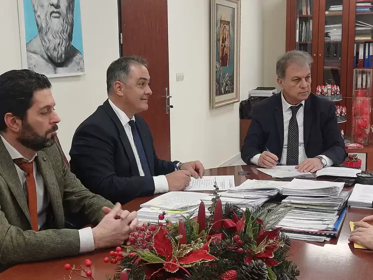 Περιφέρεια Δυτικής Μακεδονίας: Ανακαίνιση των υφιστάμενων χώρων υγιεινής του σταδίου ποδοσφαίρου ΔΑΚ Κοζάνης