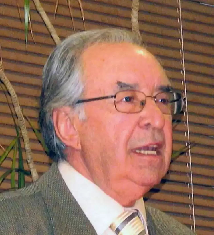 Συγχαρητήριο του Γιάννη Κορκά για τον Θοδωρή Γκιούρα Συγχαρητήριο του Γιάννη Κορκά για τον Θοδωρή Γκιούρα