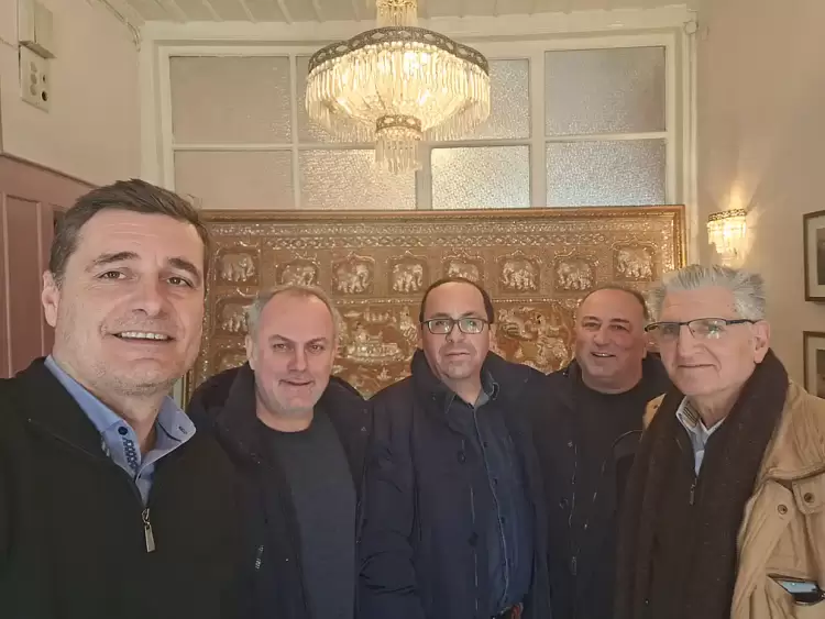 Συγκέντρωση τροφίμων του 1ου ΕΠΑΛ Κοζάνης και παράδοση στο Φιλοπρόοδο Σύλλογο Κοζάνης Συγκέντρωση τροφίμων του 1ου ΕΠΑΛ Κοζάνης και παράδοση στο Φιλοπρόοδο Σύλλογο Κοζάνης