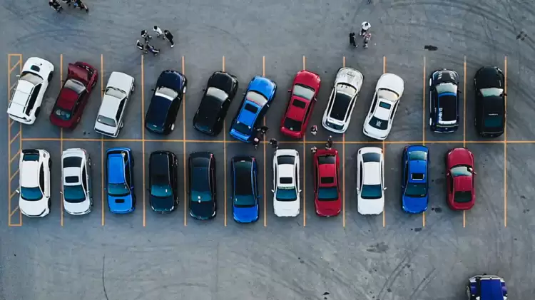 Τέλη κυκλοφορίας 2025 χωρίς παράταση – Τα πρόστιμα για την εκπρόθεσμη πληρωμή 