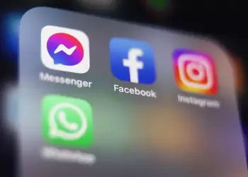 Facebook: Μήνυμα απάτη στο Messenger για απενεργοποίηση του λογαριασμού