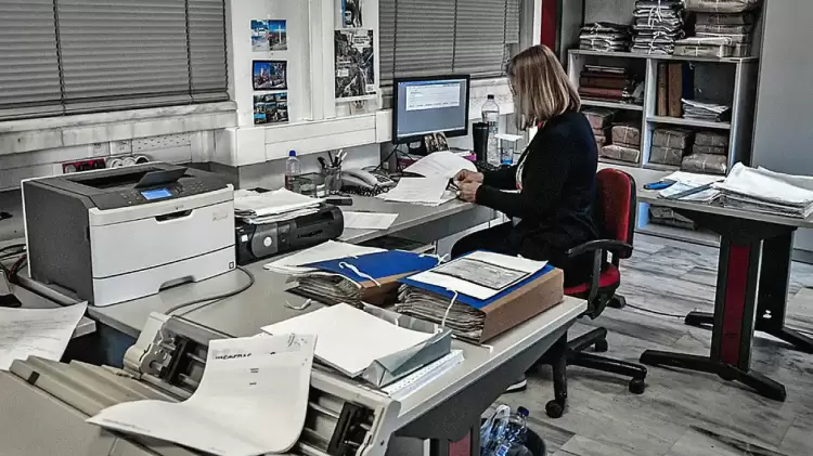 Αυξήσεις στους δημοσίους υπαλλήλους και σε όσους έχουν χαμηλή προσωπική διαφορά Αυξήσεις στους δημοσίους υπαλλήλους και σε όσους έχουν χαμηλή προσωπική διαφορά