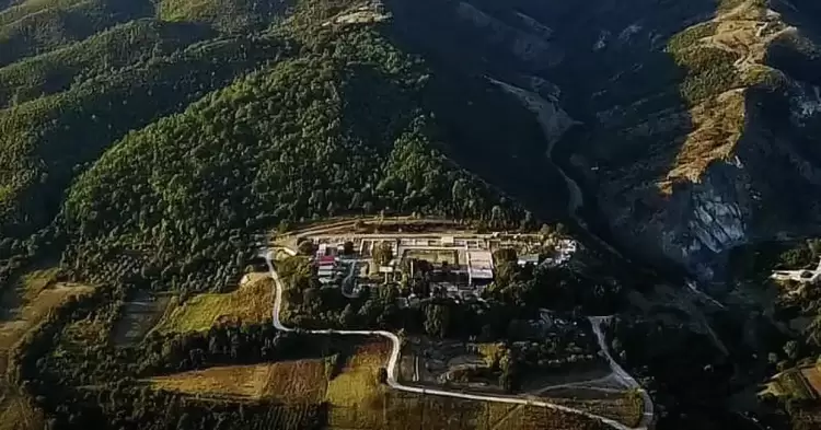 Διοργάνωση Θερινού Σχολείου στη Βεργίνα Διοργάνωση Θερινού Σχολείου στη Βεργίνα