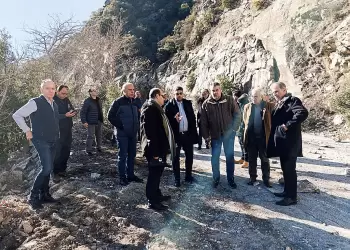 Επιτόπια εκτίμηση των κινδύνων από τις κατολισθήσεις βράχων στην περιοχή Σερβίων