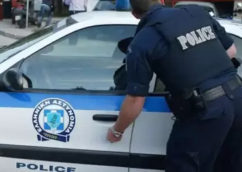 Γυναίκα στην Κοζάνη “μυρίστηκε” απάτη… και βοήθησε την αστυνομία να συλλάβει άνδρα που το παίζε γιατρός