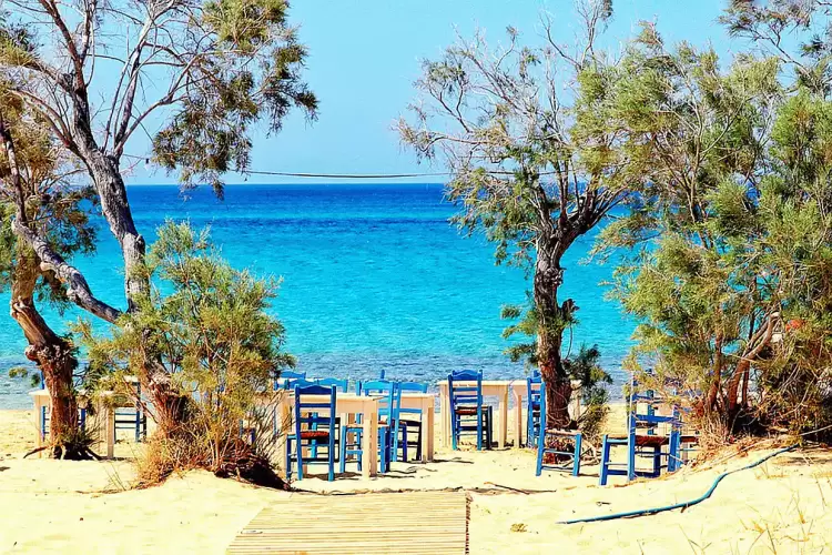 Ιστορικό υψηλό για τον ελληνικό τουρισμό το 2024 – Τέσσερις μελέτες αποκαλύπτουν την πορεία του το 2025