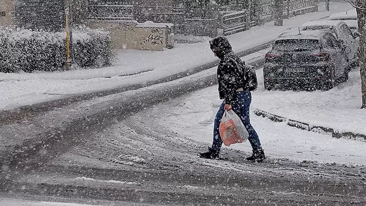 Καιρός: Πού χιόνισε, πού υπάρχουν προβλήματα και πώς θα εξελιχθούν τα καιρικά φαινόμενα τις επόμενες ώρες