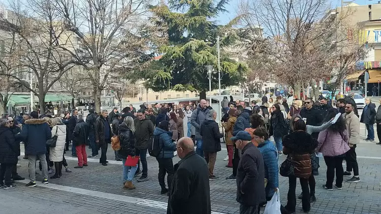 Κατά των Ωνάσειων σχολείων…  Παράσταση διαμαρτυρίας στην Κοζάνη