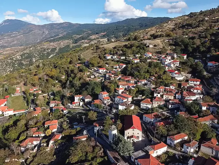 «Οδός Κωνσταντίνου Σημίτη» – Μια οφειλόμενη τιμή στον Πρωθυπουργό που μεγάλωσε τα Σέρβια!