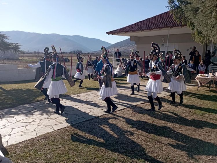 Οι Μωμόγεροι στα Αλωνάκια….