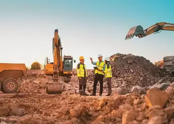 Ψάχνουν εργαζόμενους σε κατασκευές, τουρισμό, πρωτογενή τομέα – Στις 300.000 οι κενές θέσεις εργασίας