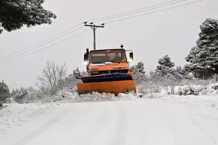 Τι προσέχουμε όταν οδηγούμε σε δυσμενείς καιρικές συνθήκες