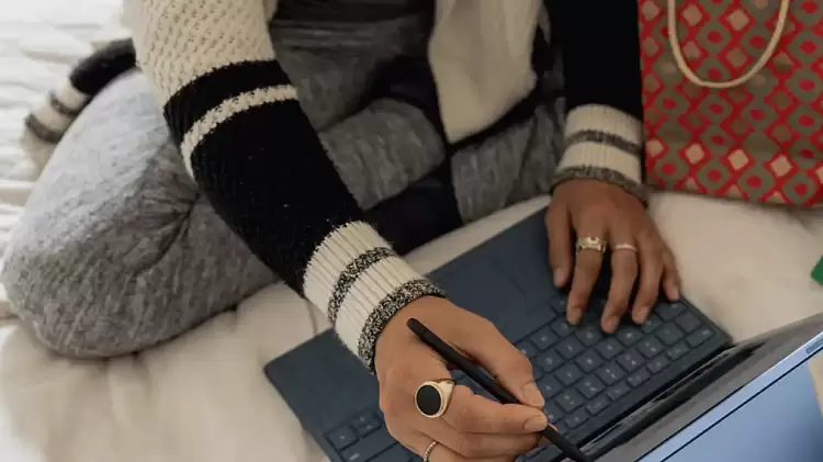 Το νέο πρόγραμμα κατάρτισης και απασχόλησης με 100% επιχορήγηση Το νέο πρόγραμμα κατάρτισης και απασχόλησης με 100% επιχορήγηση