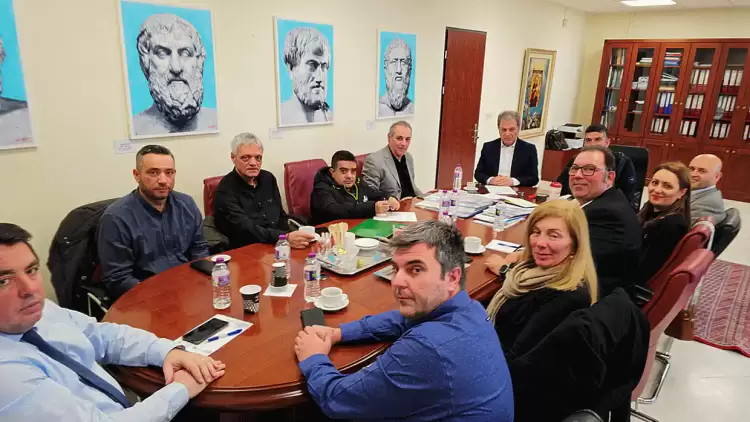 Τον Περιφερειάρχη επισκέφθηκε η Δ.Ε. του ΤΕΕ (Περιφερειακό Τμήμα Δυτικής Μακεδονίας) Τον Περιφερειάρχη επισκέφθηκε η Δ.Ε. του ΤΕΕ (Περιφερειακό Τμήμα Δυτικής Μακεδονίας)