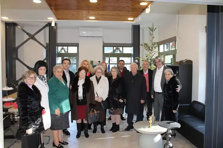 Υπογραφή συμβολαίου για την ανέγερση του νέου Ιερού Ναού Αγίας Θεοδώρας – Ανταλλαγή ευχών στο Δημαρχείο Σερβίων