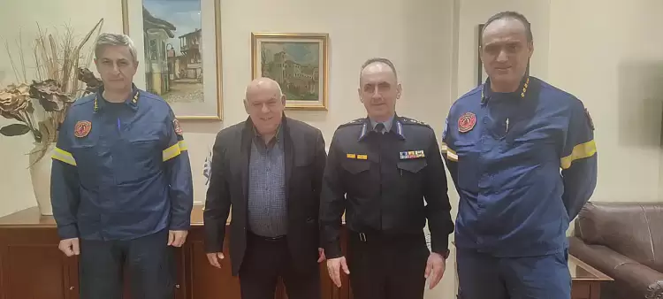 Εθιμοτυπική επίσκεψη στο Δήμαρχο Γρεβενών, Κυριάκο Ταταρίδη Εθιμοτυπική επίσκεψη στο Δήμαρχο Γρεβενών, Κυριάκο Ταταρίδη