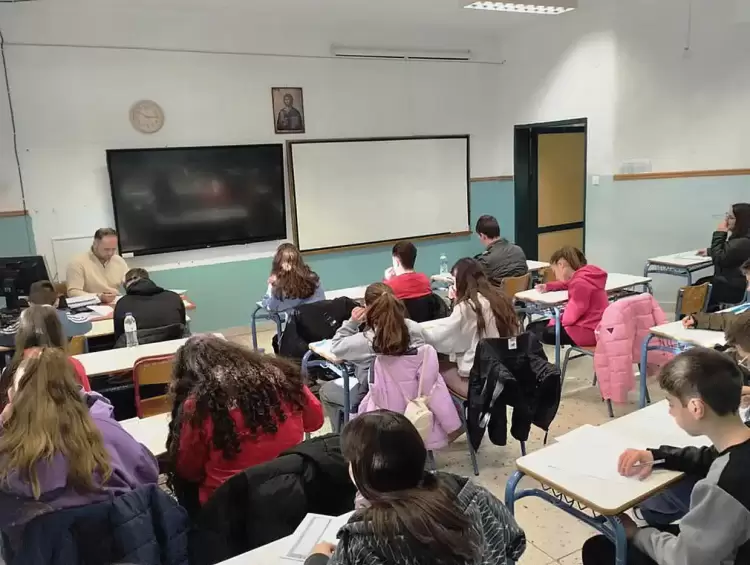 Συγχαρητήρια του 3ου ΓΕΛ Κοζάνης στους επιτυχόντες στις Πανελλήνιες 2025 Oι επιτυχόντες μαθητές από την Π.Ε. Κοζάνης στο 16ο Μαθηματικό Διαγωνισμό «Κ. Καραθεοδωρή»