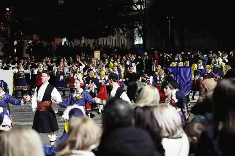 Έναρξη της Κοζανίτικης Αποκριάς και άναμμα του πρώτου φανού