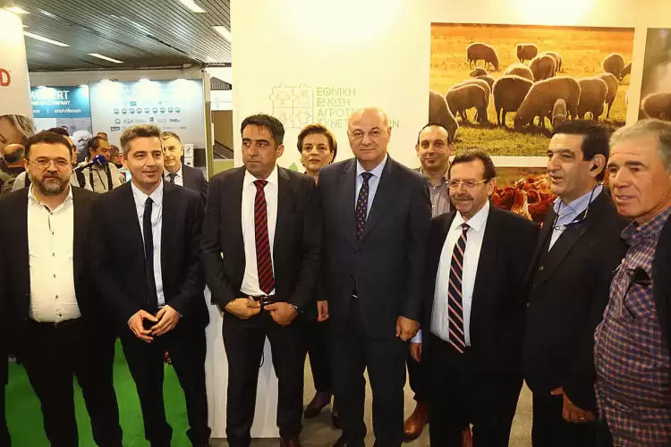 Κώστας Τσιάρας: Προτροπή στους κτηνοτρόφους να ενταχθούν σε συνεργατικά σχήματα Κώστας Τσιάρας: Προτροπή στους κτηνοτρόφους να ενταχθούν σε συνεργατικά σχήματα