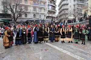 Κοζάνη – Πρωί Κυριακής: Πρωταγωνιστές οι μικροί καρνάβαλοι…