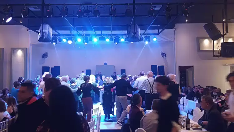 Η Κόζιανη χόρεψε….