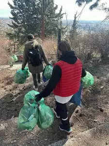 Μαζί για ένα Καθαρότερο Αύριο: Δράση ευαισθητοποίησης στην περιοχή Ξενία