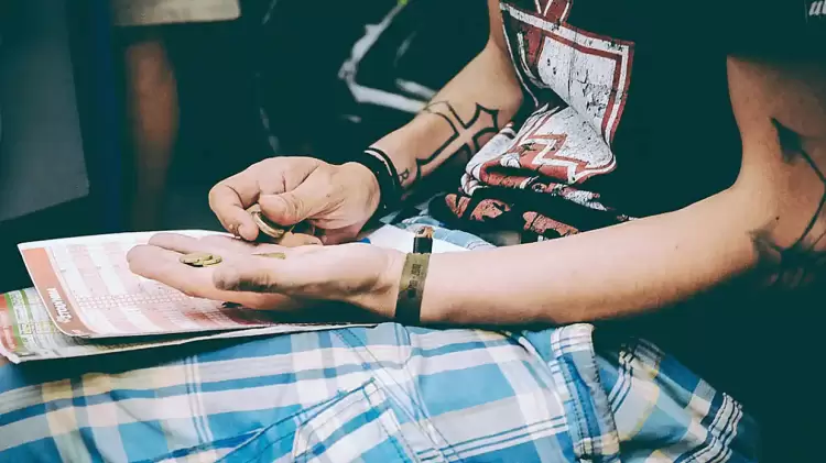 Νέο επίδομα ανεργίας: Πώς θα επιλεχθούν οι 15.000 δικαιούχοι