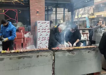 Όλα έτοιμα…. Τσικνοπέμπτη στην Κοζάνη 