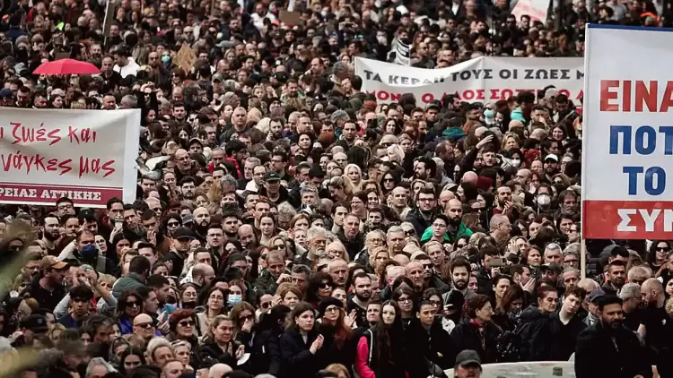 «Οργή στην Ελλάδα»: Πρωταγωνιστούν στα διεθνή ΜΜΕ τα συλλαλητήρια για τα Τέμπη «Οργή στην Ελλάδα»: Πρωταγωνιστούν στα διεθνή ΜΜΕ τα συλλαλητήρια για τα Τέμπη