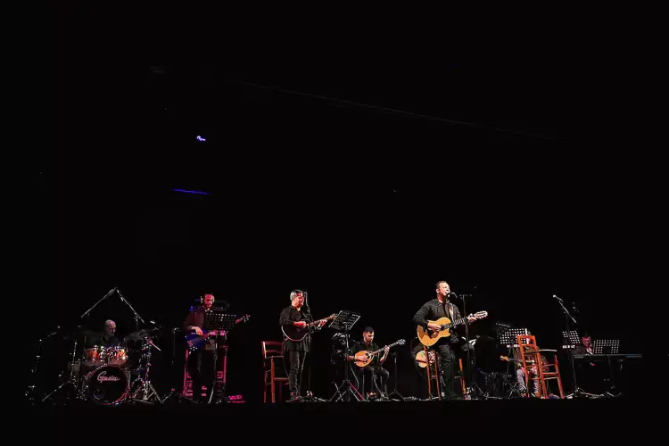 ΚΚΕ: Συναυλία αφιερωμένη στον σπουδαίο ερμηνευτή Δημήτρη Μητροπάνο Συναυλία αφιερωμένη στον σπουδαίο ερμηνευτή Δημήτρη Μητροπάνο