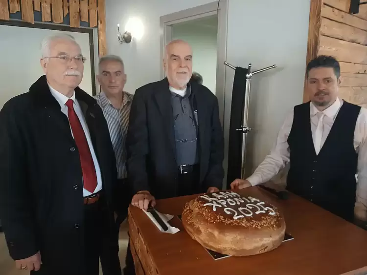 Συνέλευση Σαμαριναίων, με 100 χρόνια στην πλάτη…