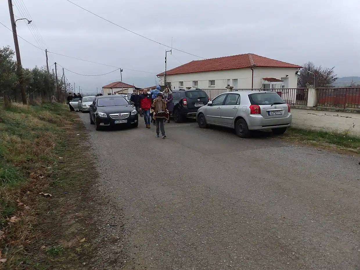 Υποδοχή των Ιερών λειψάνων του Αγίου Νικάνορα στην Κερασιά Κοζάνης Υποδοχή των Ιερών λειψάνων του Αγίου Νικάνορα στην Κερασιά Κοζάνης