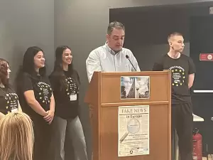 2ο ΕΠΑ.Λ. Κοζάνης: «fake News στην Ευρώπη, Ψάξε την Αλήθεια»