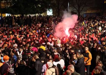 Πάρτι νεολαίας στην Κοζάνη, πλήθος κόσμου.... (εικόνες)