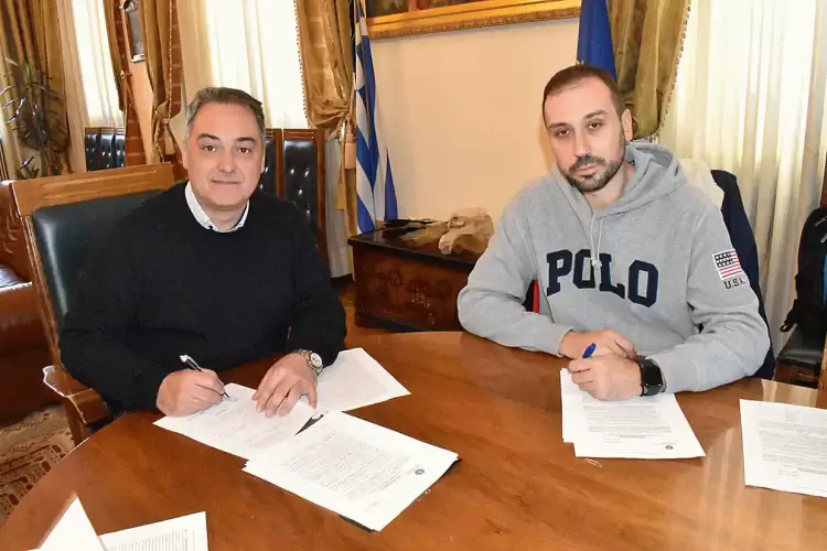 Δήμος Κοζάνης: Υπογραφή σύμβασης για τη συντήρηση σχολικών εγκαταστάσεων