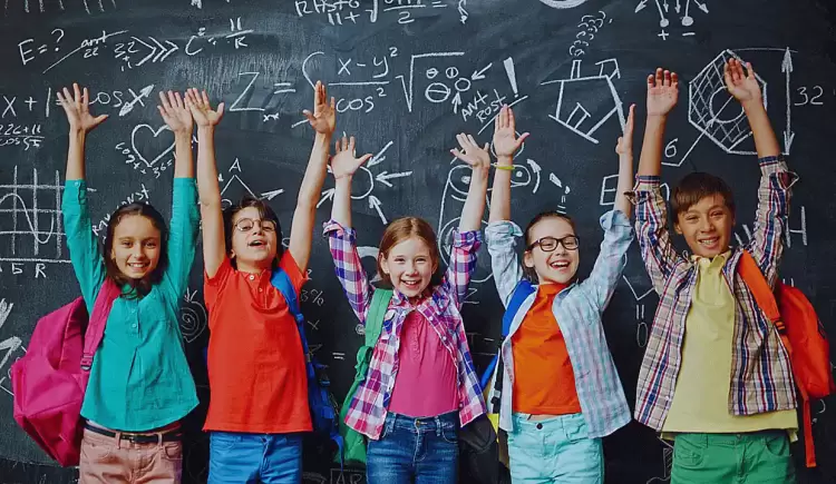 Διπλή αργία τον Μάρτιο και τετραήμερη αποχή για τα σχολεία