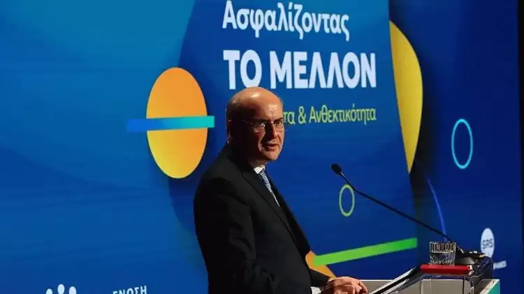 Ο Κ. Χατζηδάκης εξαγγέλλει και για άλλες φορολογικές ελαφρύνσεις