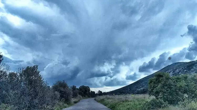 Ο καιρός σε Κοζάνη και Δυτική Μακεδονία σήμερα Τετάρτη, 12 Μαρτίου 2025: Συννεφιά με τοπικές βροχές Ο καιρός σε Κοζάνη και Δυτική Μακεδονία σήμερα Τετάρτη, 12 Μαρτίου 2025: Συννεφιά με τοπικές βροχές