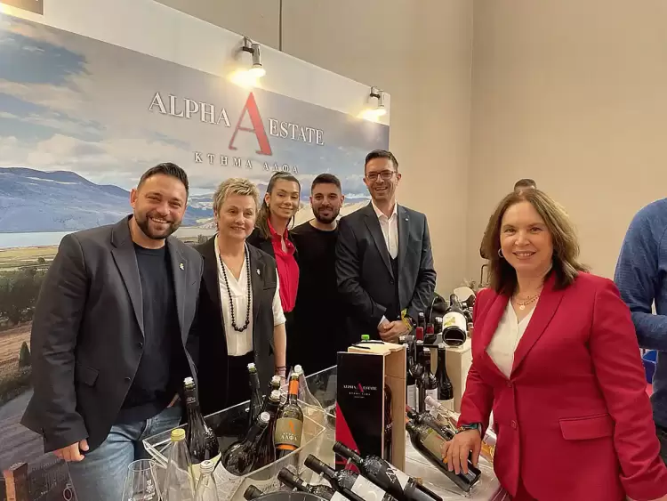 Καλλιόπη Βέττα: «h κυβέρνηση παρατηρεί απαθής τις προσπάθειες των επιχειρηματιών της οινοποιίας και του οινοτουρισμού στην Δυτική Μακεδονία»