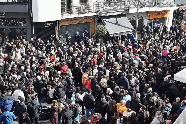 ΚΚΕ: Η κινητοποίηση του λαού και της νεολαίας λειτουργεί ως καταλύτης των εξελίξεων