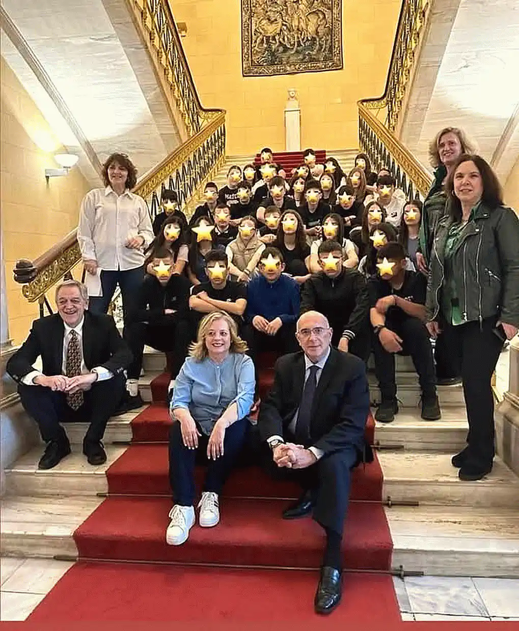 Μιχάλης Παπαδόπουλος: "Η συμμετοχή των νέων στη δημόσια ζωή είναι το θεμέλιο μιας ισχυρής και υγιούς κοινωνίας” Μιχάλης Παπαδόπουλος: “Η συμμετοχή των νέων στη δημόσια ζωή είναι το θεμέλιο μιας ισχυρής και υγιούς κοινωνίας”