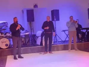 Στάση… για τον ετήσιο χορό του ΚΤΕΛ Κοζάνης…