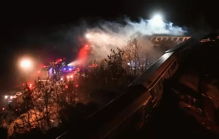 Τέμπη: Αιθυλική αλκοόλη για νοθεία ποτών το νέο σενάριο που εξετάζεται για την έκρηξη στα τρένα