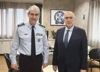 Εθιμοτυπική επίσκεψη του Βουλευτή Κοζάνης Mιχάλη Παπαδόπουλου στον Γενικό Περιφερειακό Αστυνομικό Διευθυντή Δυτικής Μακεδονίας Εθιμοτυπική επίσκεψη του Βουλευτή Κοζάνης Mιχάλη Παπαδόπουλου στον Γενικό Περιφερειακό Αστυνομικό Διευθυντή Δυτικής Μακεδονίας