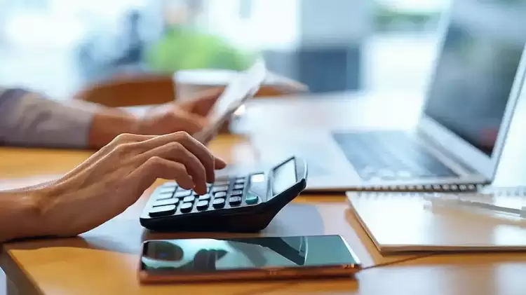 Φράκαραν τα λογιστικά γραφεία: Παράταση για τις φορολογικές δηλώσεις με έκπτωση 4% ζητούν οι λογιστές