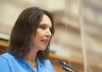 Καλλιόπη Βέττα: Ανεπαρκές το κίνητρο της παροχής υπηρεσιών συμβούλου Καλλιόπη Βέττα: Ανεπαρκές το κίνητρο της παροχής υπηρεσιών συμβούλου