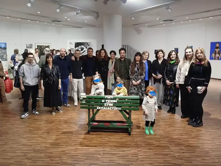 Κοζάνη: Οι Καλλιτέχνες της Εκπαίδευσης στην Κοβεντάρειο Δημοτική Βιβλιοθήκη Κοζάνη: Οι Καλλιτέχνες της Εκπαίδευσης στην Κοβεντάρειο Δημοτική Βιβλιοθήκη