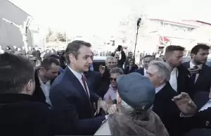 Κυριάκος Μητσοτάκης από Κοζάνη: "Φιλοδοξούμε να γίνει η Δυτική Μακεδονία πόλος ανάπτυξης" (εικόνες) Κυριάκος Μητσοτάκης: “Φιλοδοξούμε να γίνει η Δυτική Μακεδονία πόλος ανάπτυξης”